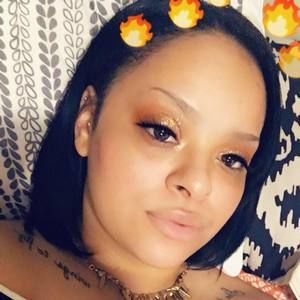 Meet your Posher, Nina